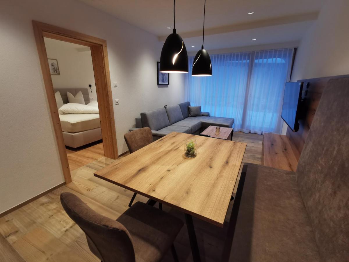 Appartements Vadret ザムナウン エクステリア 写真