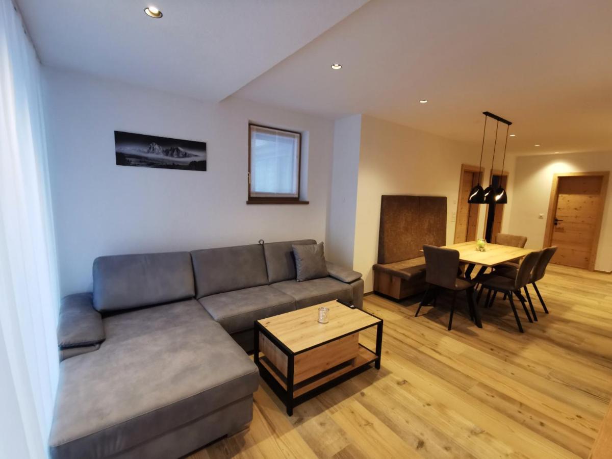 Appartements Vadret ザムナウン エクステリア 写真